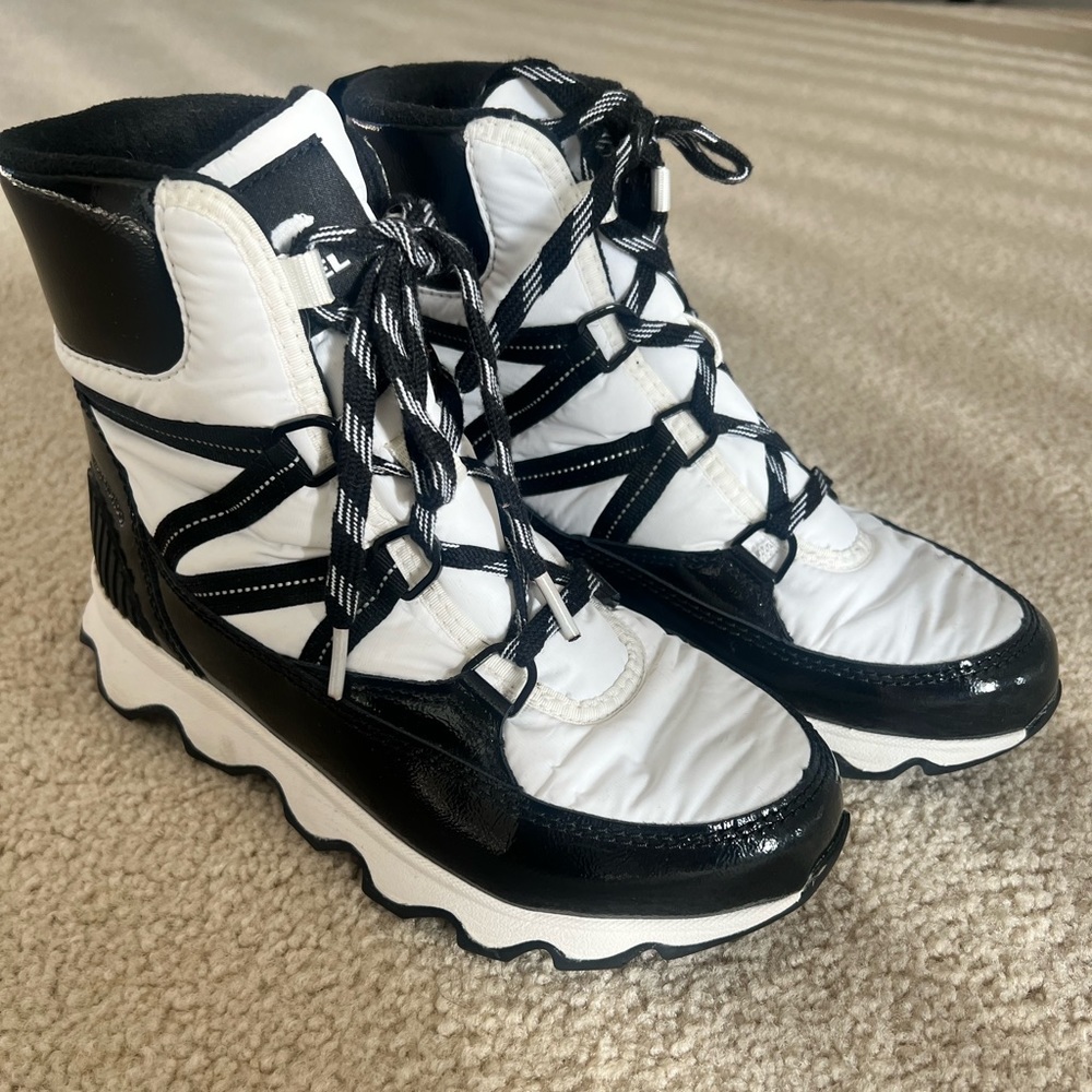 Sorel waterproof winter boots